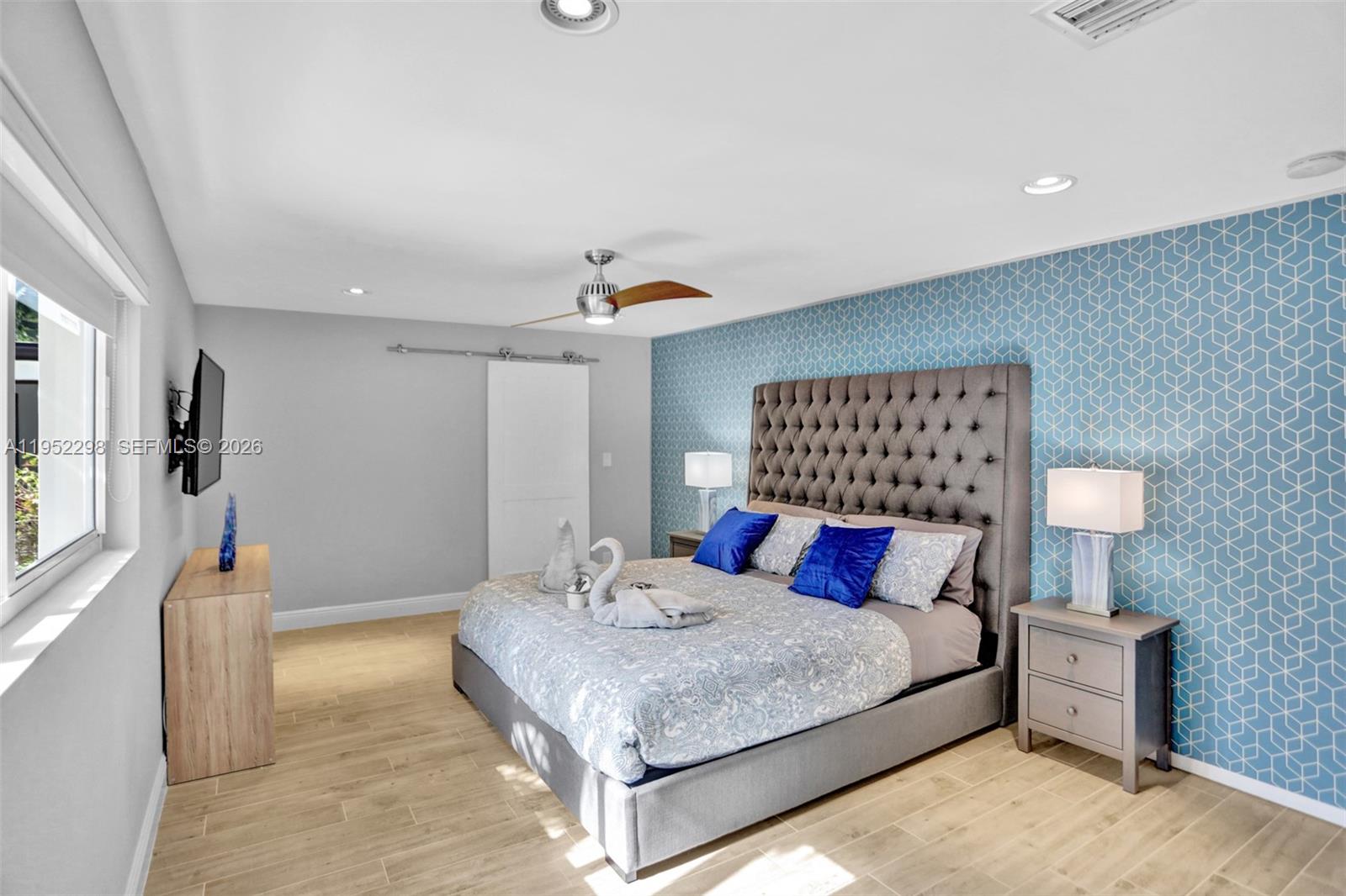 Undisclosed Address Hollywood, FL 33019