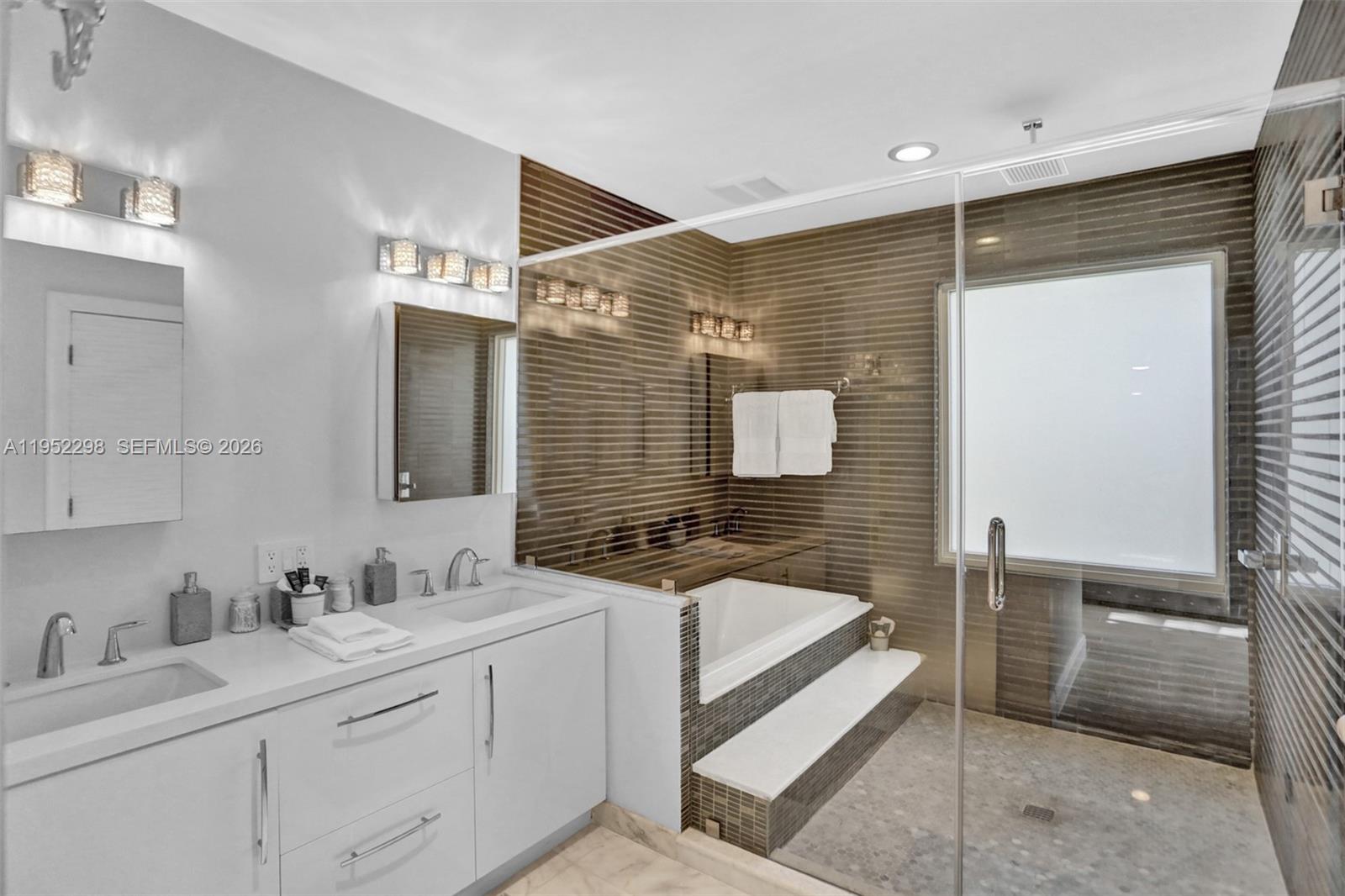 Undisclosed Address Hollywood, FL 33019