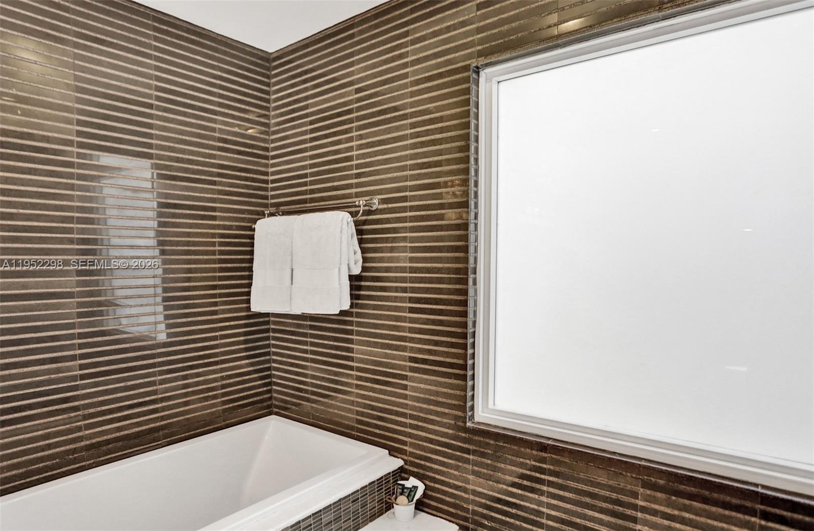 Undisclosed Address Hollywood, FL 33019