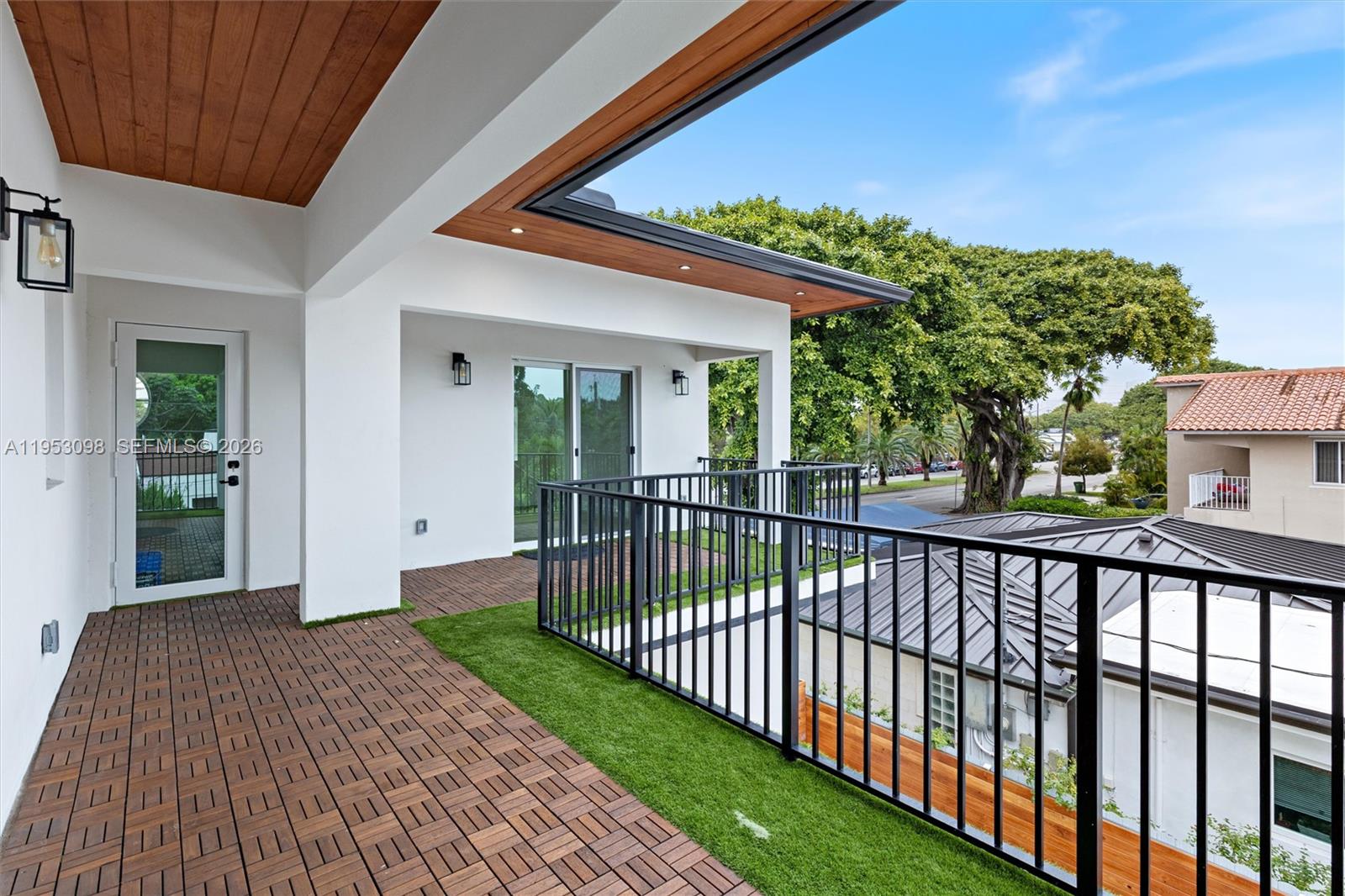 3495 SW 3rd Ave Miami, FL 33145