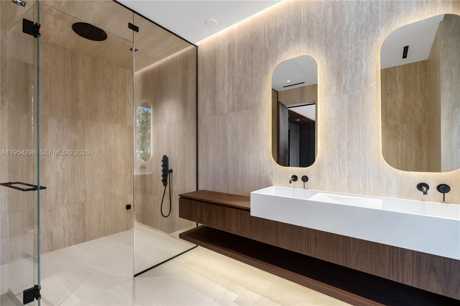 3210 Coacoochee St Miami, FL 33133