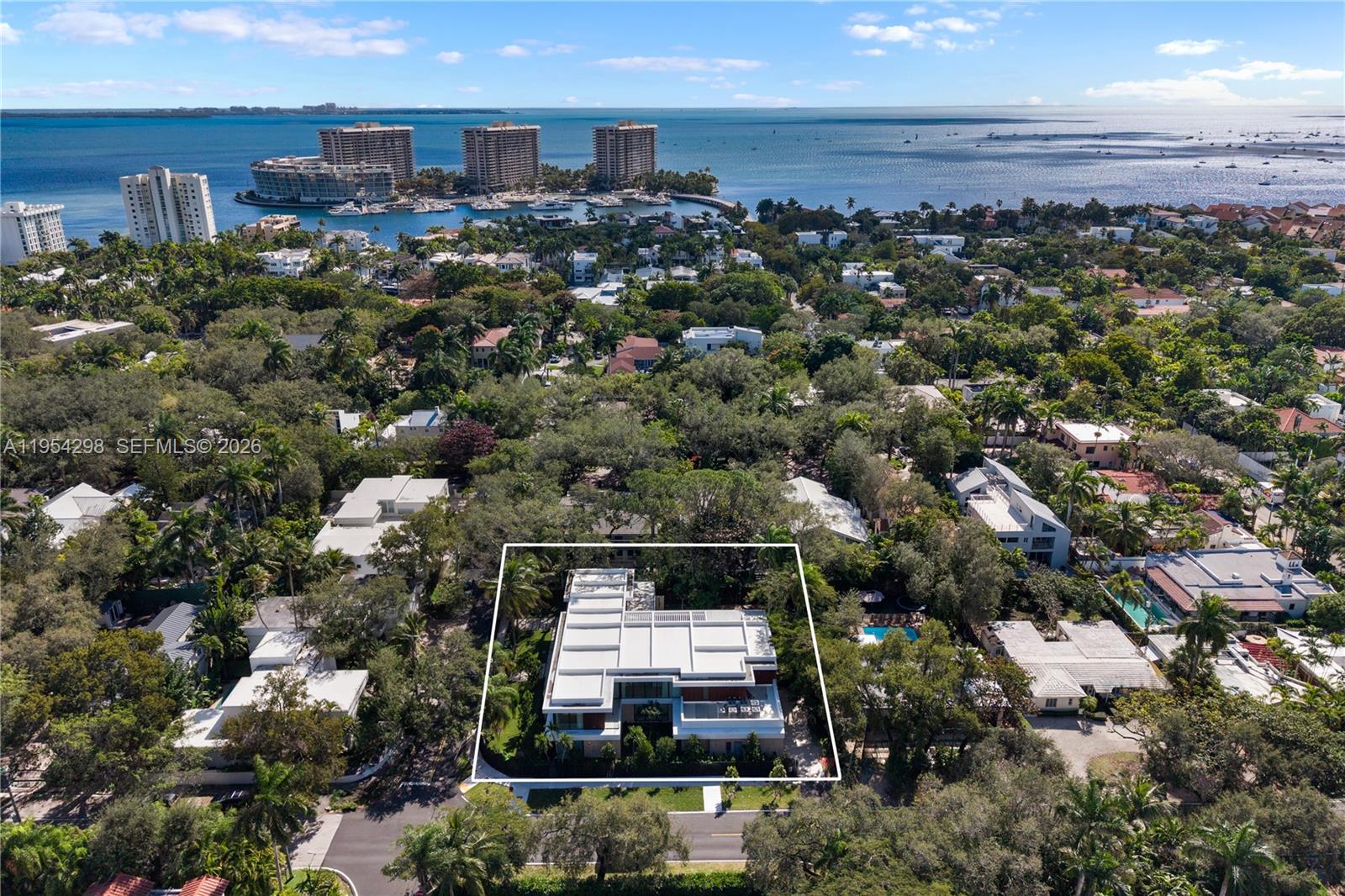 3210 Coacoochee St Miami, FL 33133