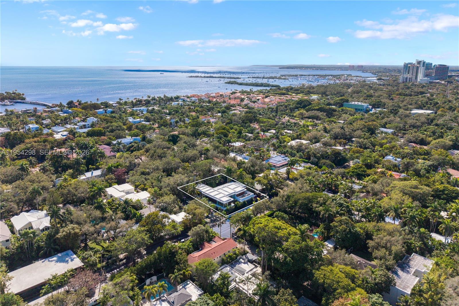 3210 Coacoochee St Miami, FL 33133