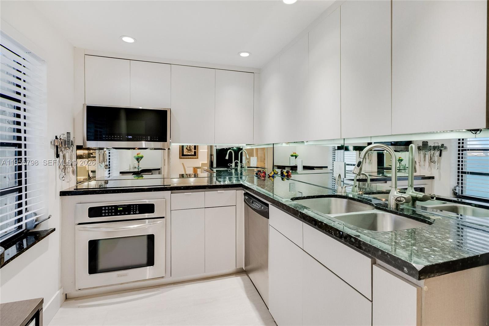 image Brickell Harbour6