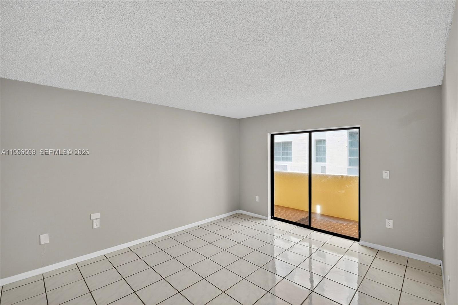 2924 Collins Ave #501 Miami Beach, FL 33140