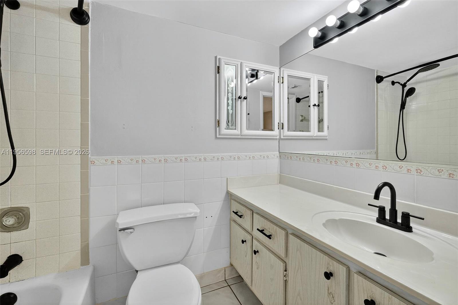 2924 Collins Ave #501 Miami Beach, FL 33140