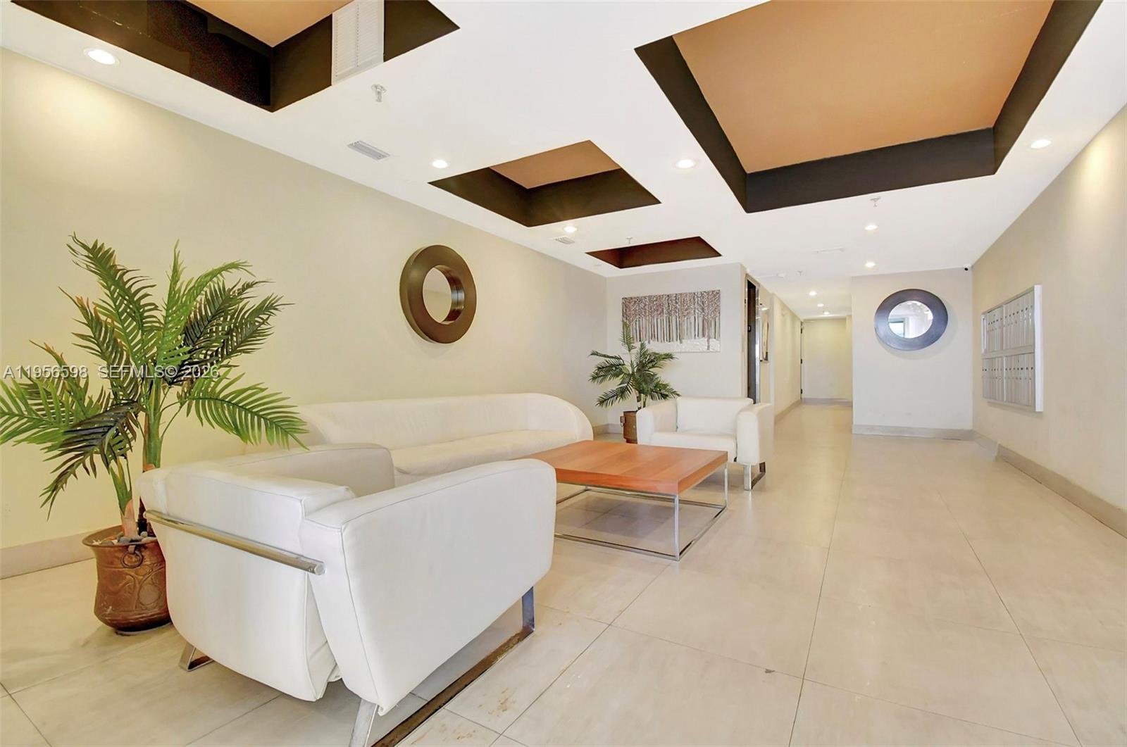 2924 Collins Ave #501 Miami Beach, FL 33140