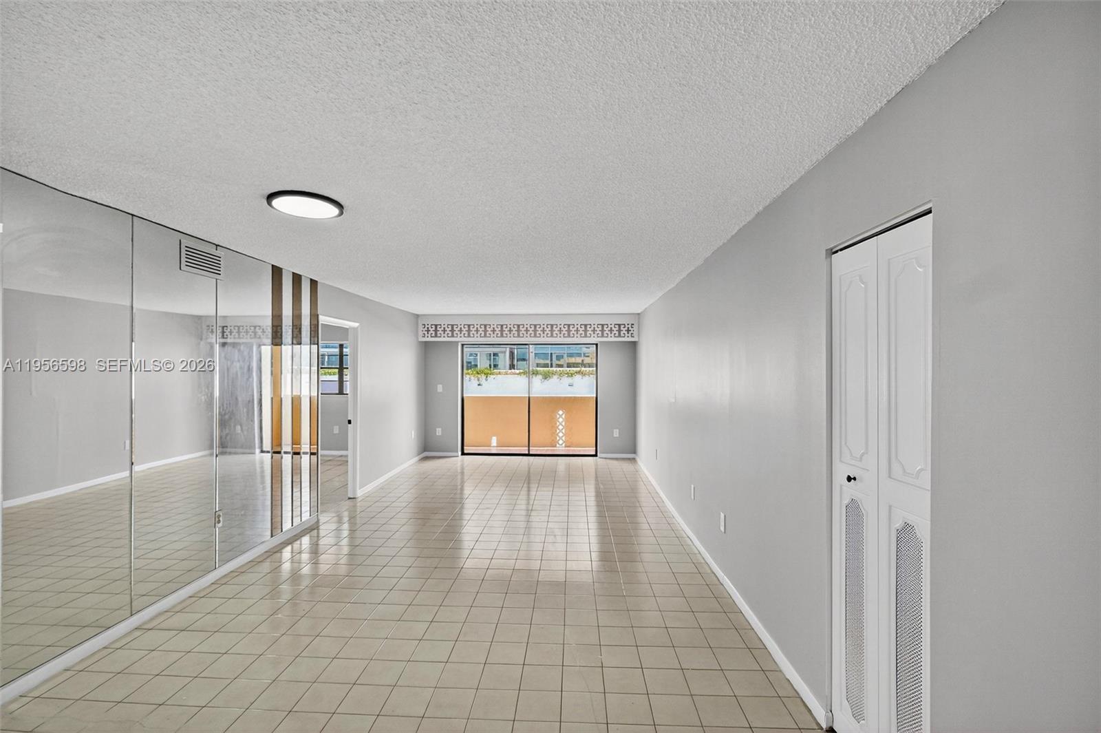 2924 Collins Ave #501 Miami Beach, FL 33140