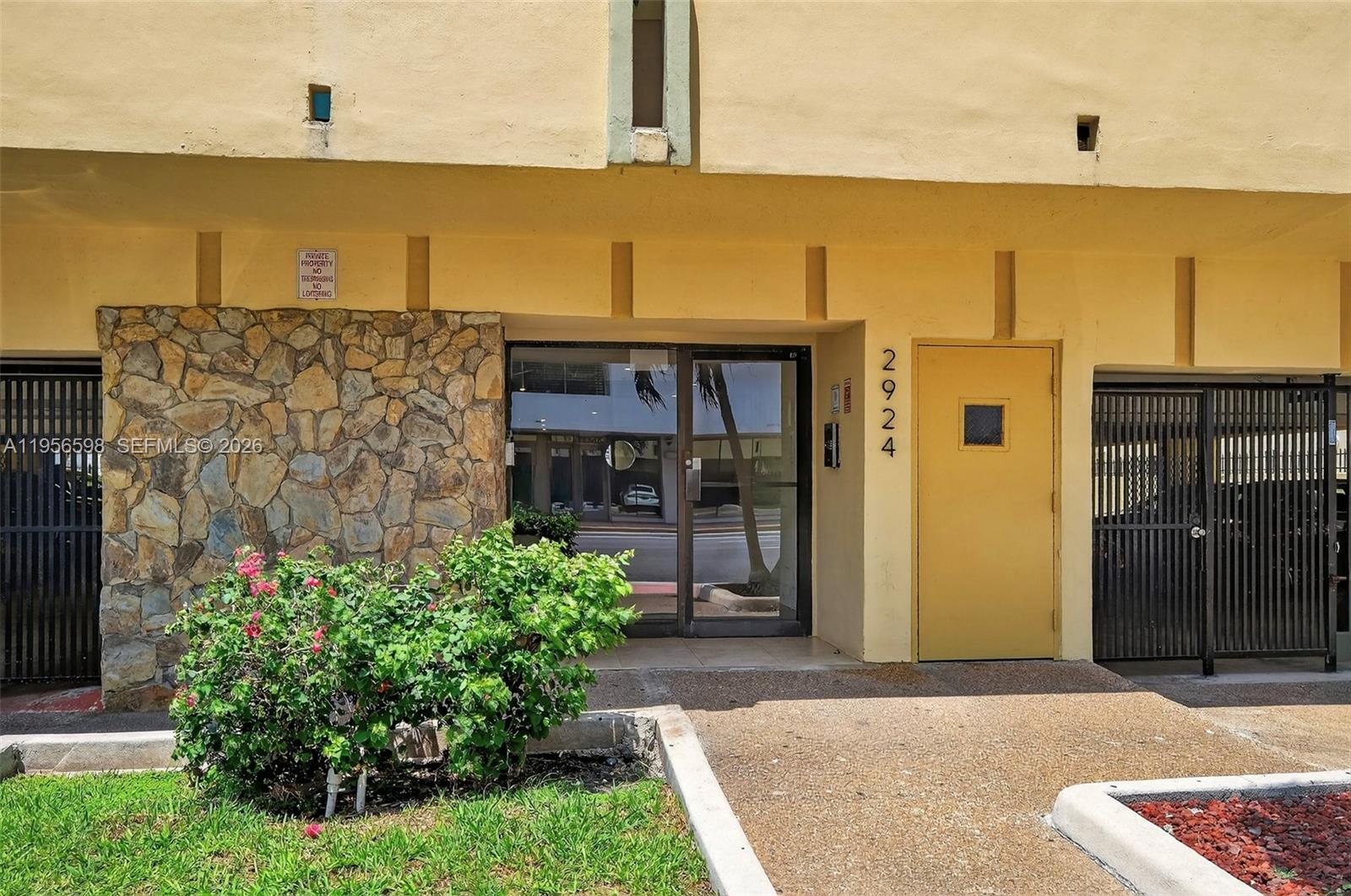 2924 Collins Ave #501 Miami Beach, FL 33140