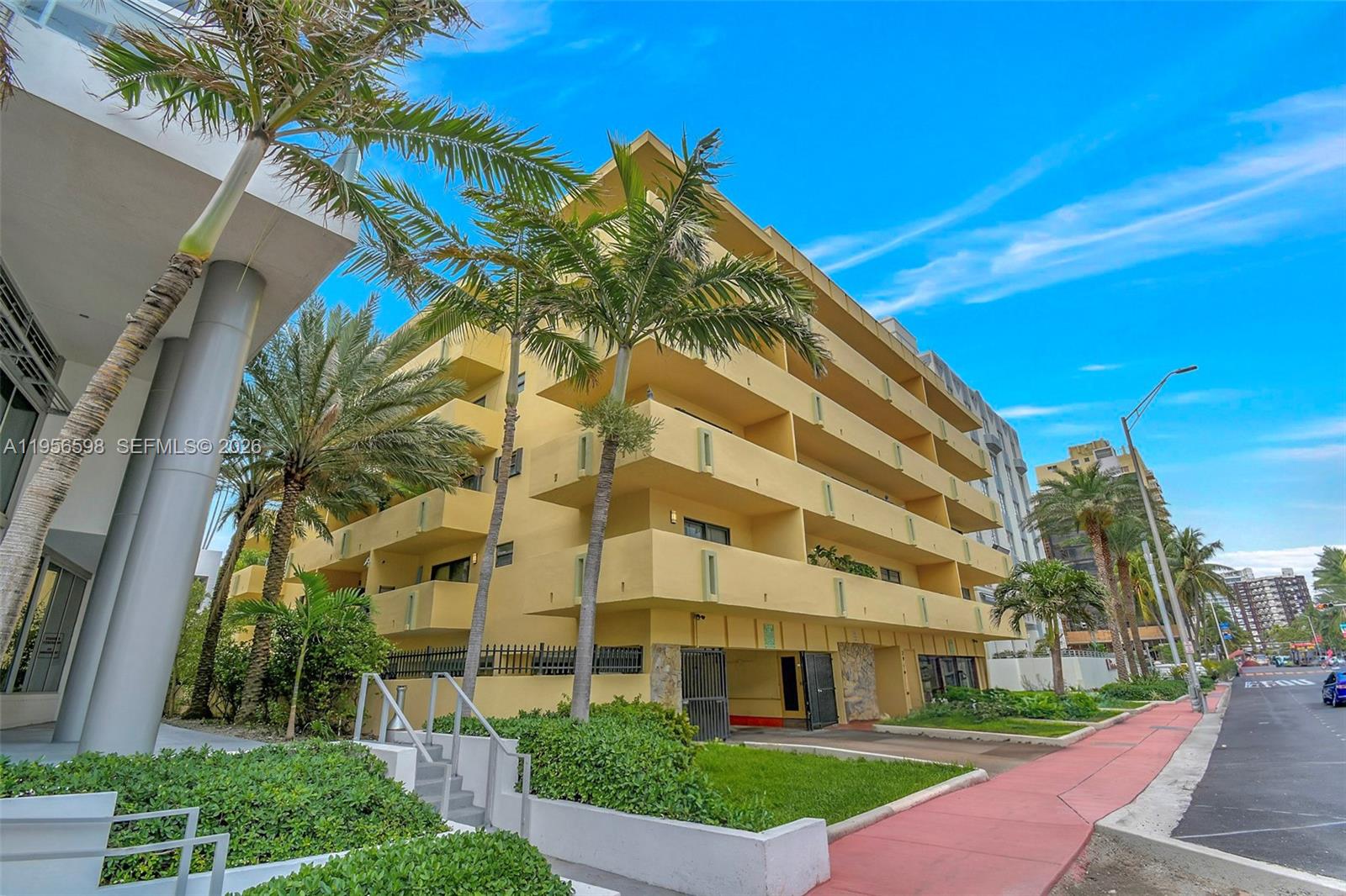 2924 Collins Ave #501 Miami Beach, FL 33140