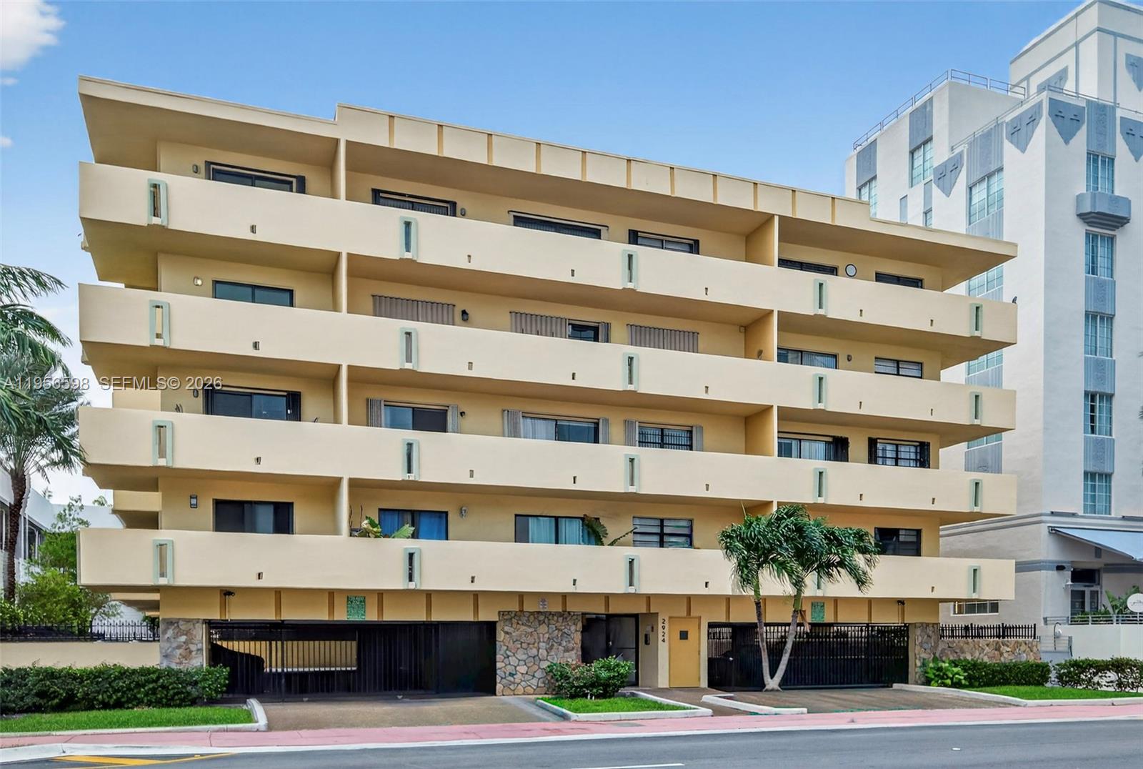 2924 Collins Ave #501 Miami Beach, FL 33140