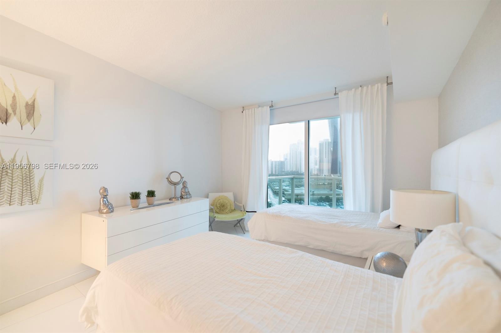 image St Tropez Sunny Isles20