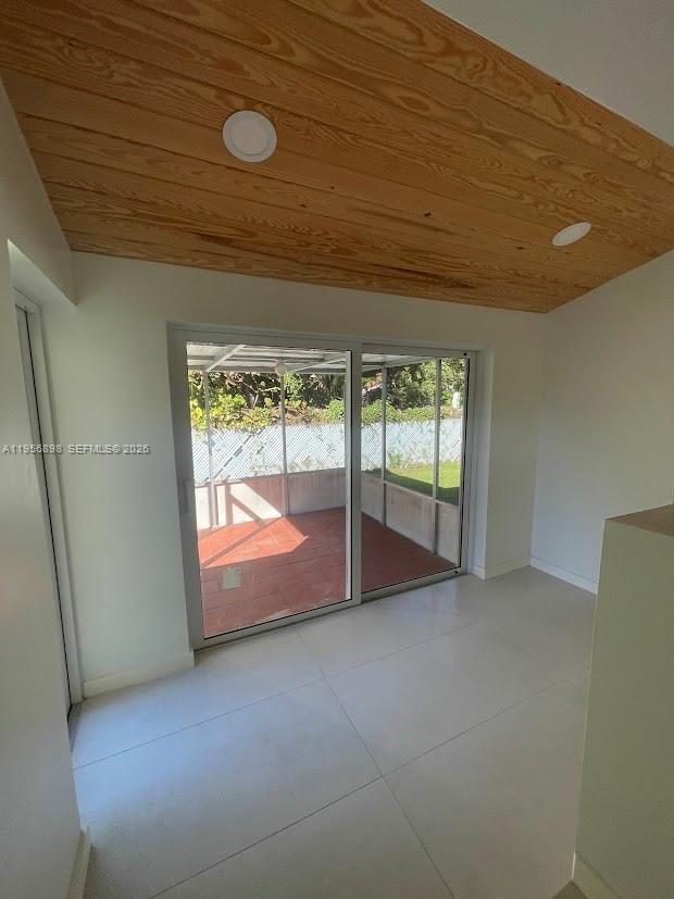 811 NE 70th St Miami, FL 33138