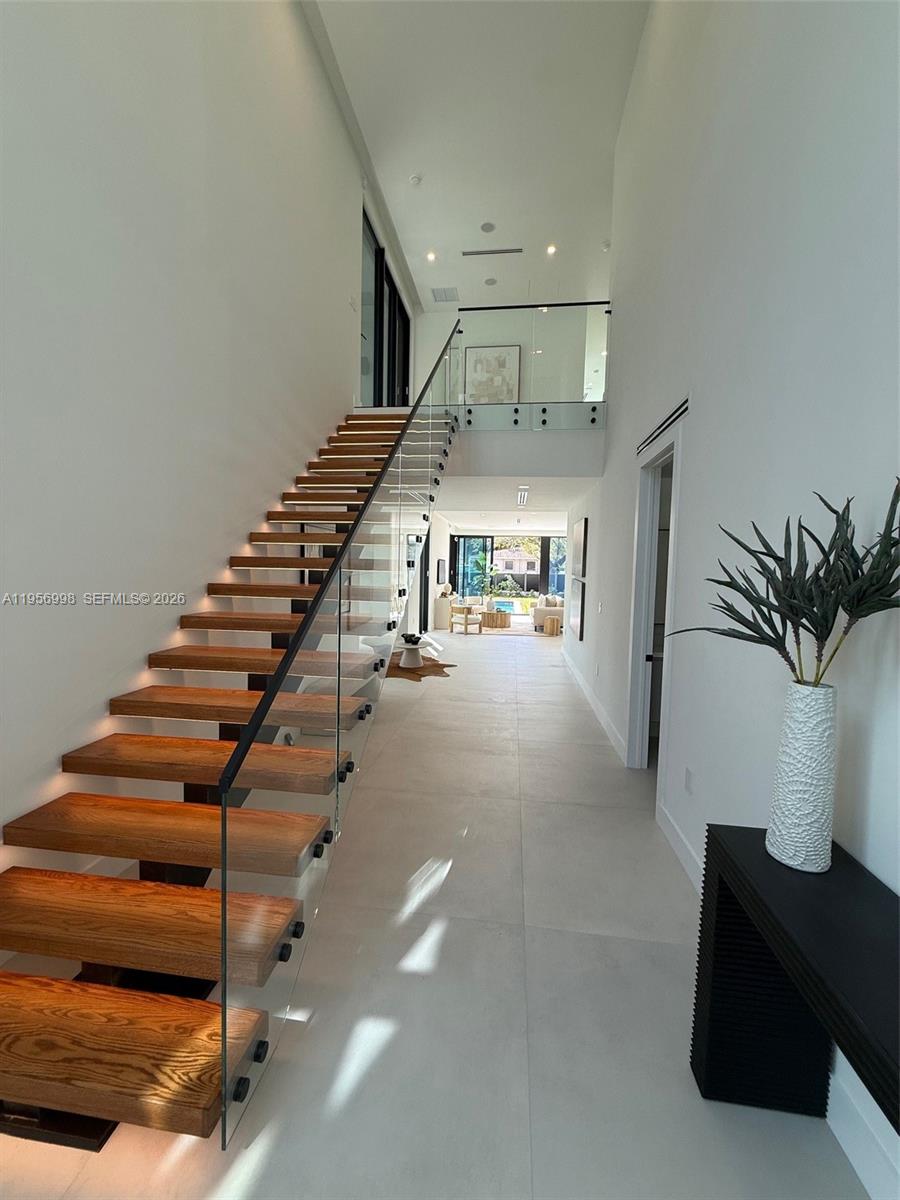 3200 Thomas Ave Miami, FL 33133