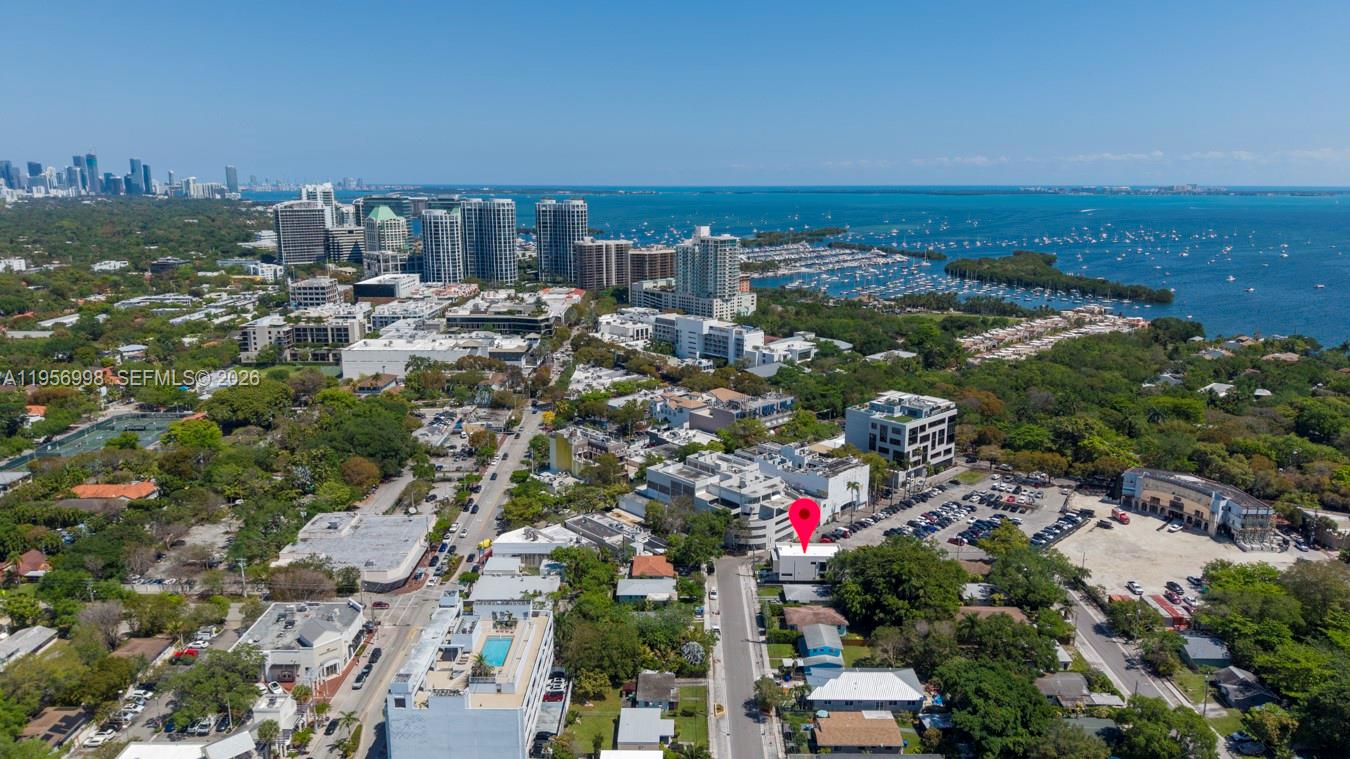 3200 Thomas Ave Miami, FL 33133