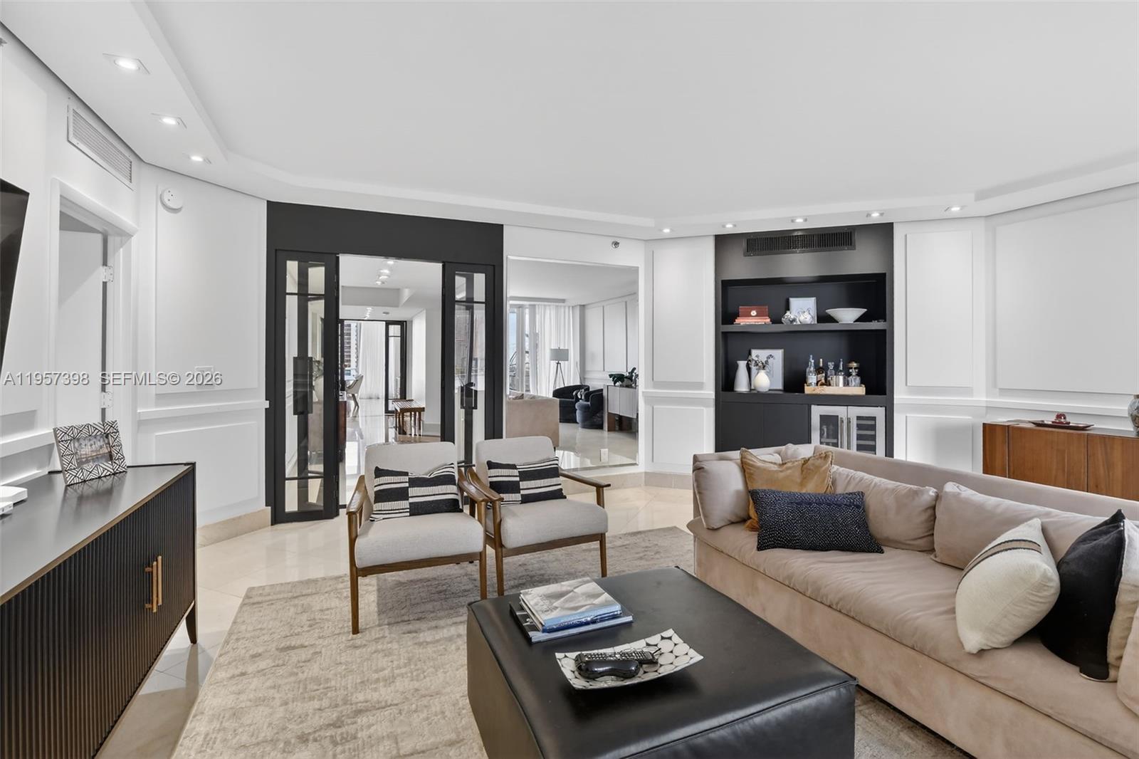 7000 Island Blvd #1109