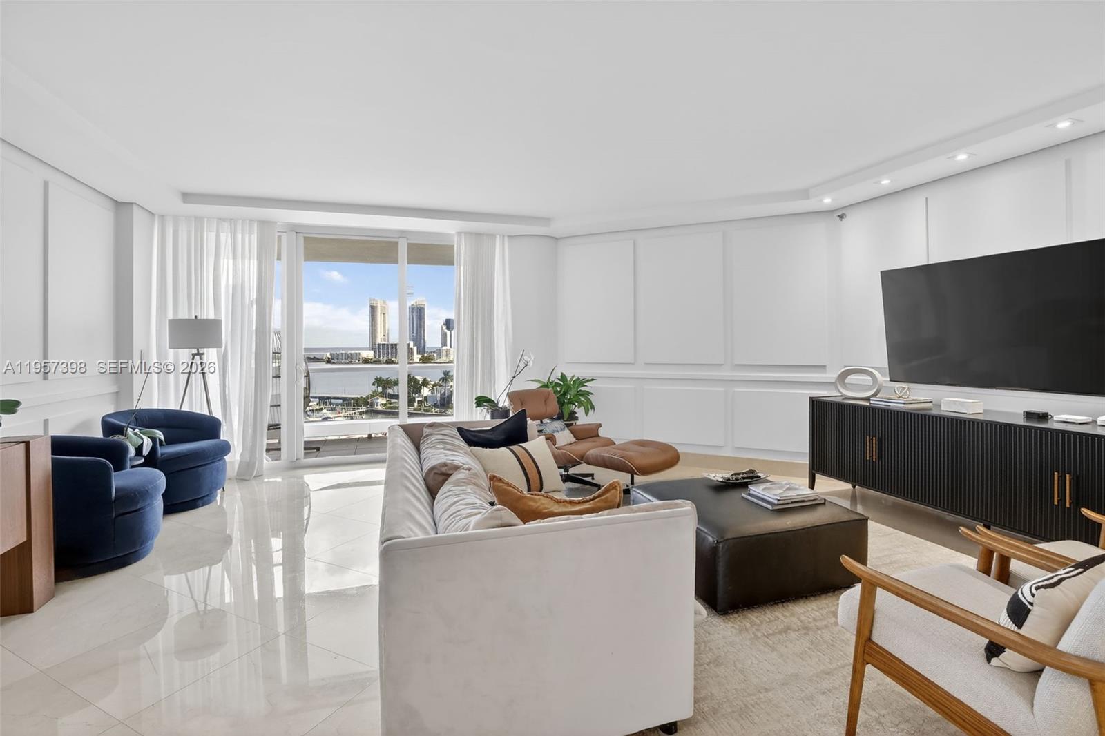 7000 Island Blvd #1109 Aventura, FL 33160