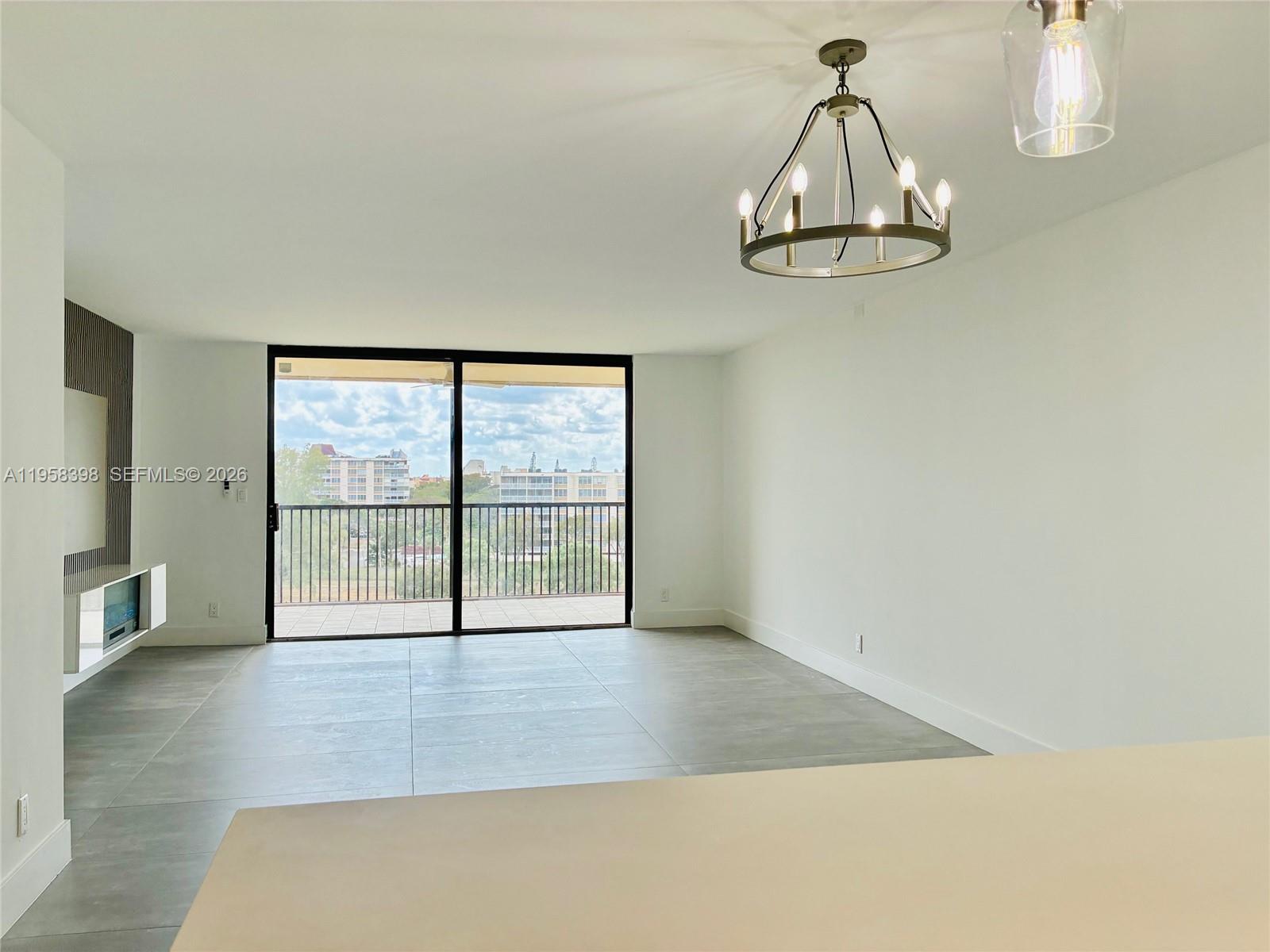 7050 NW 44th St #708 Lauderhill, FL 33319