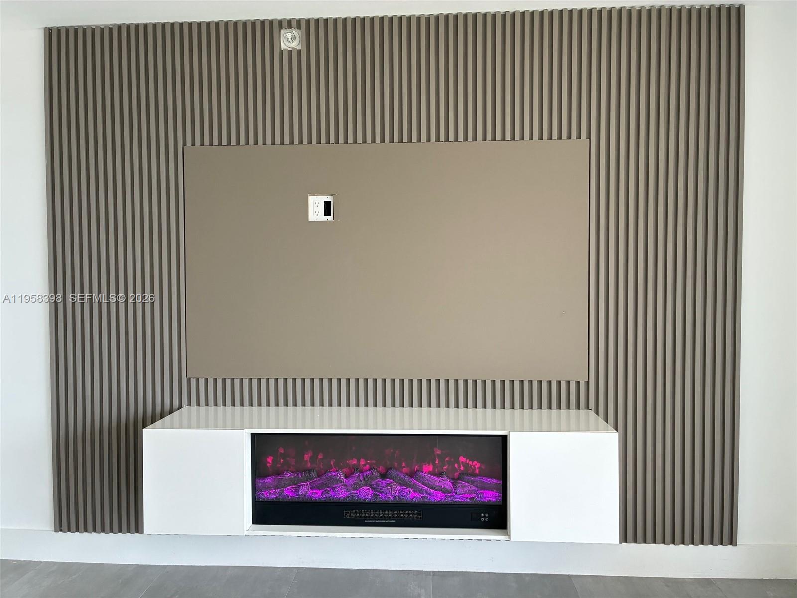 7050 NW 44th St #708 Lauderhill, FL 33319