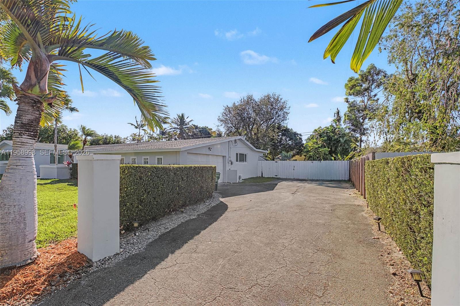 7950 SW 161st St Palmetto Bay, FL 33157