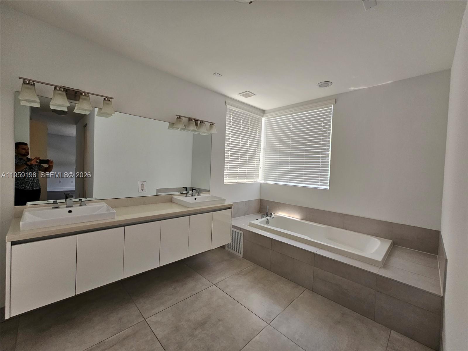 Undisclosed Address Doral, FL 33178