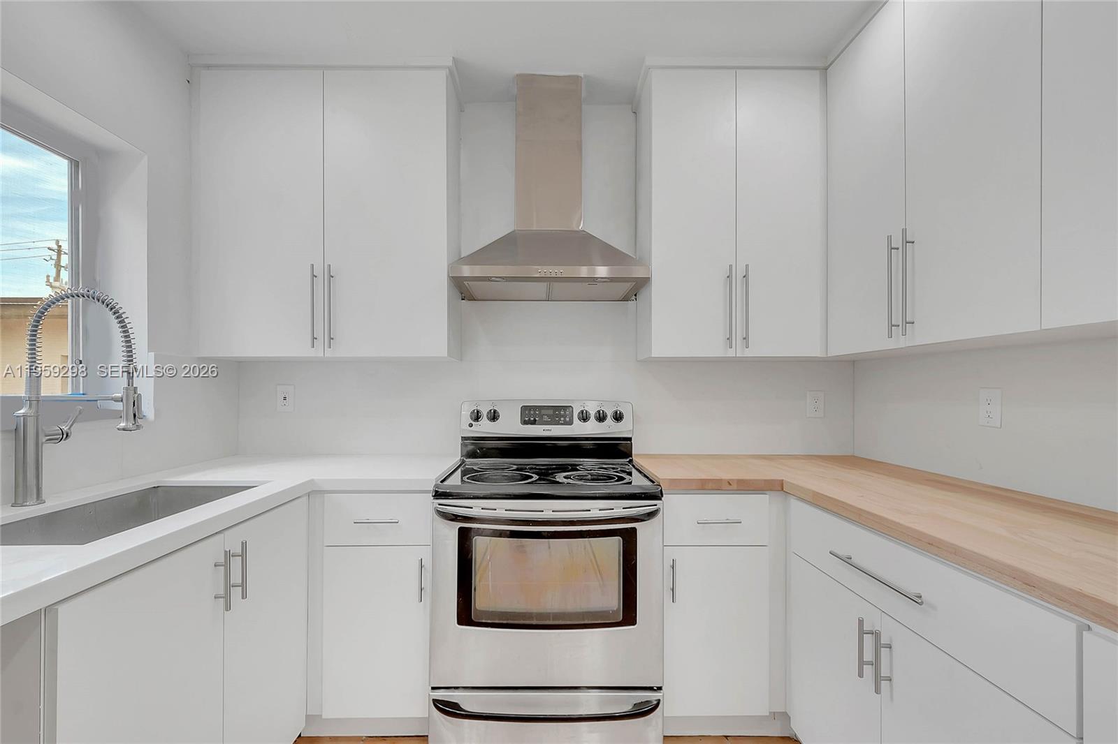 3050 SW 23rd Ter Miami, FL 33145