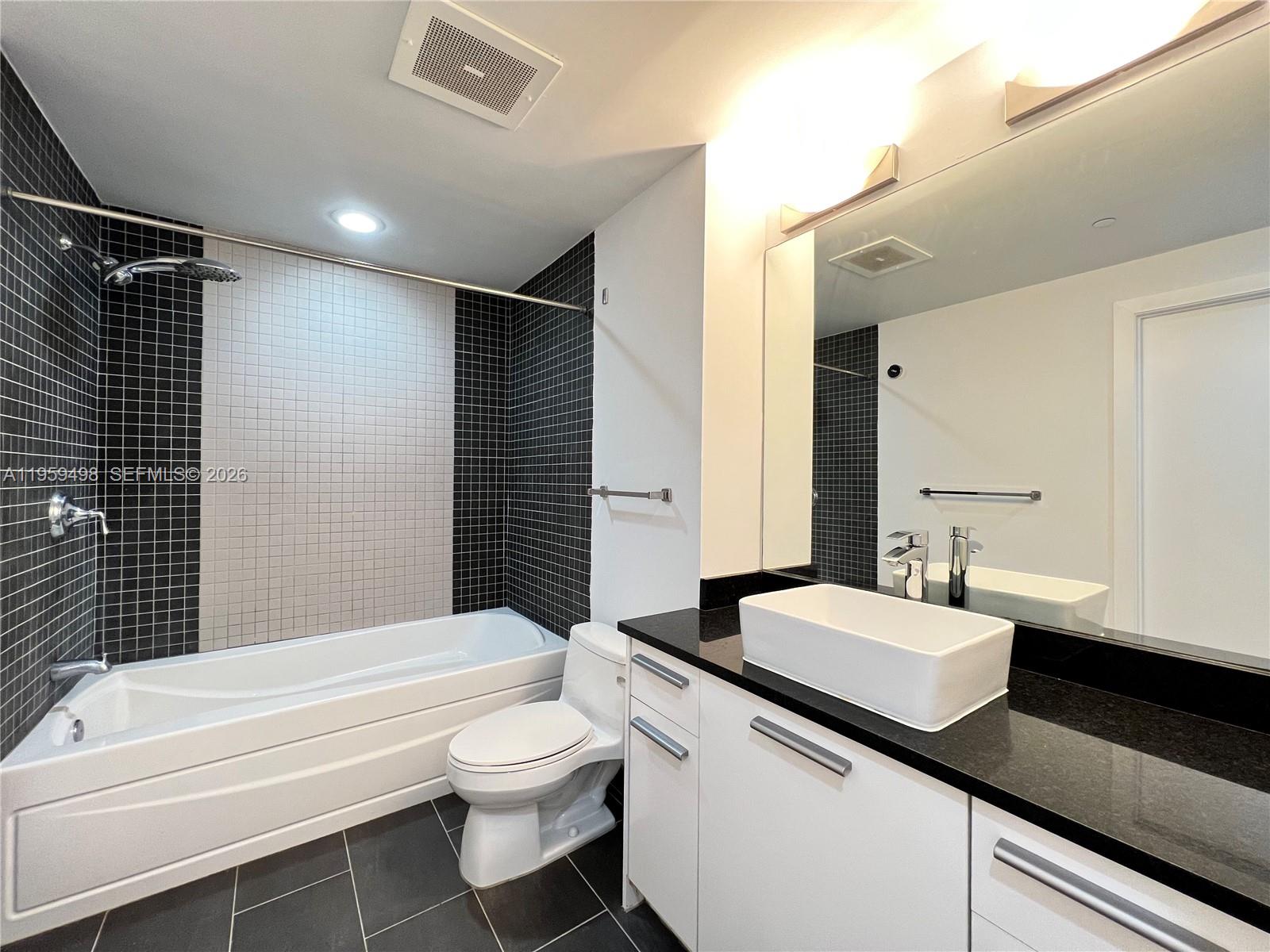 image 1060 Brickell - 106010