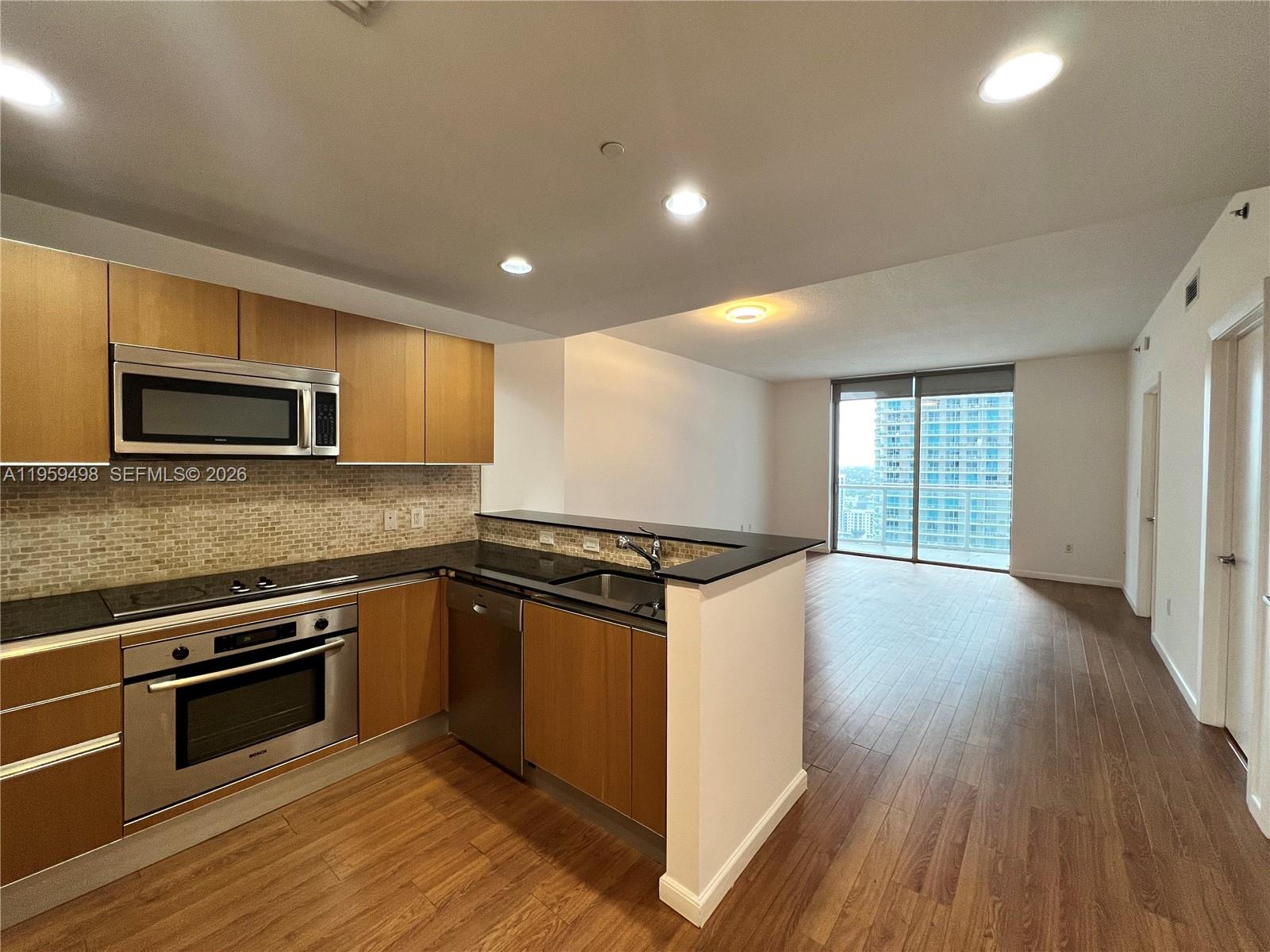 image 1060 Brickell - 10605