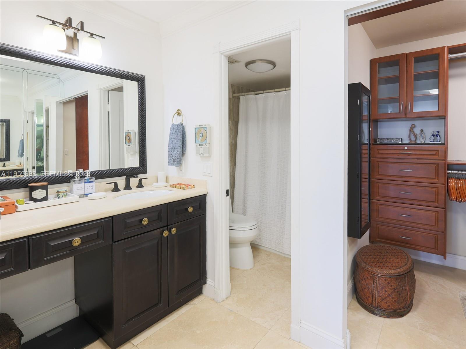 550 Ocean Dr #8B Key Biscayne, FL 33149