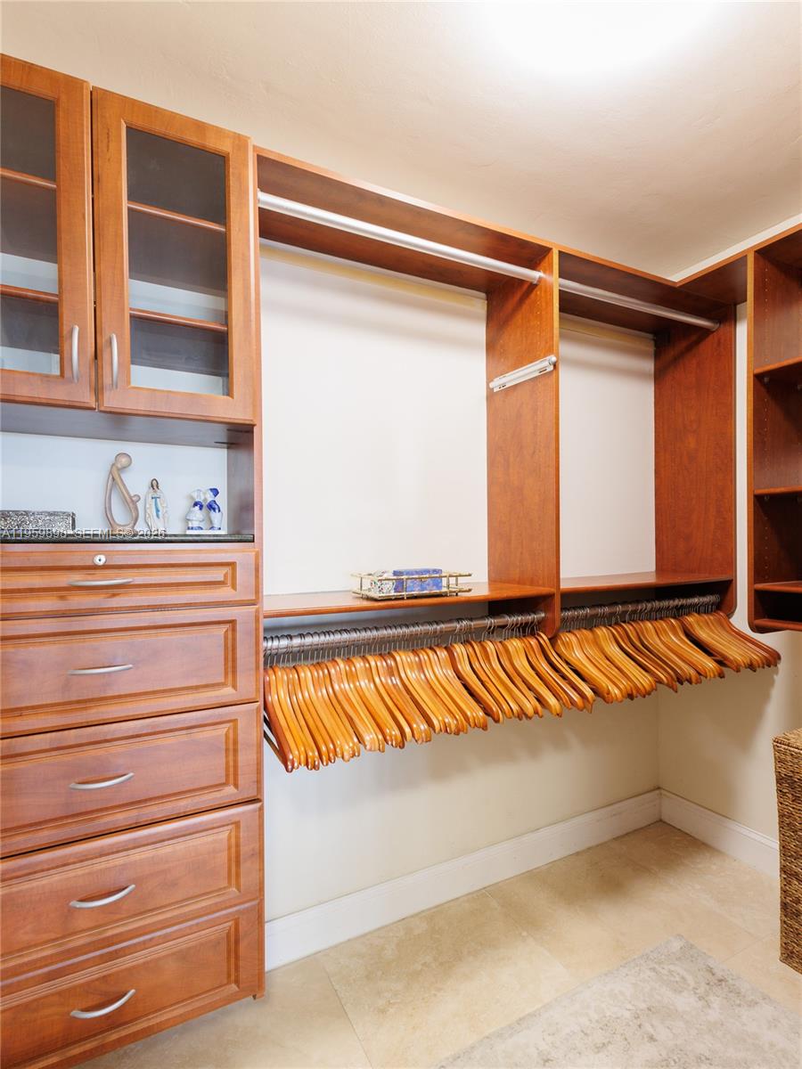 550 Ocean Dr #8B Key Biscayne, FL 33149