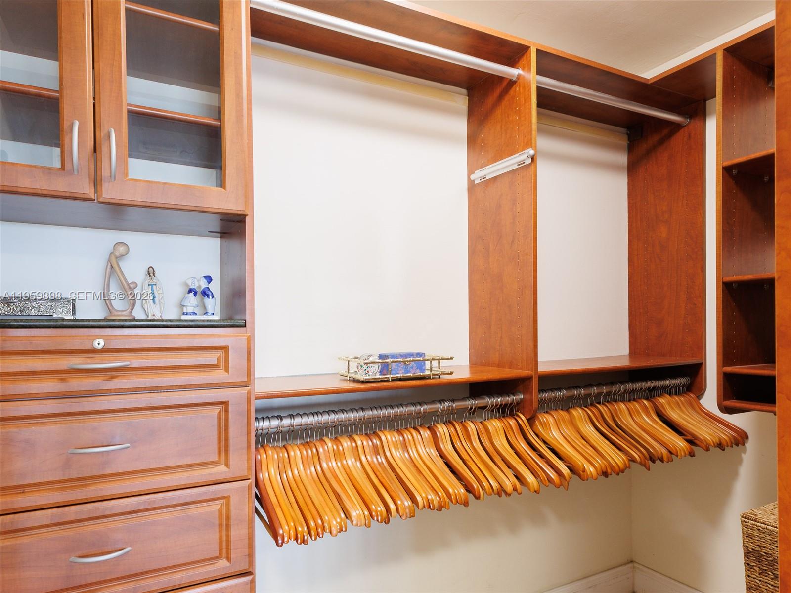 550 Ocean Dr #8B Key Biscayne, FL 33149