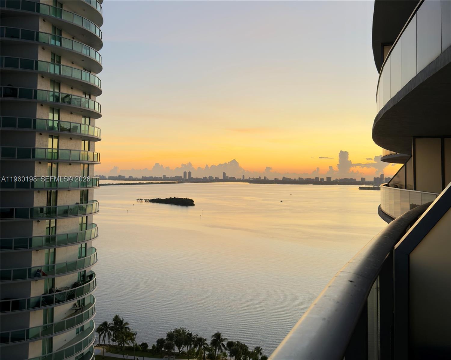 image Aria on the Bay9