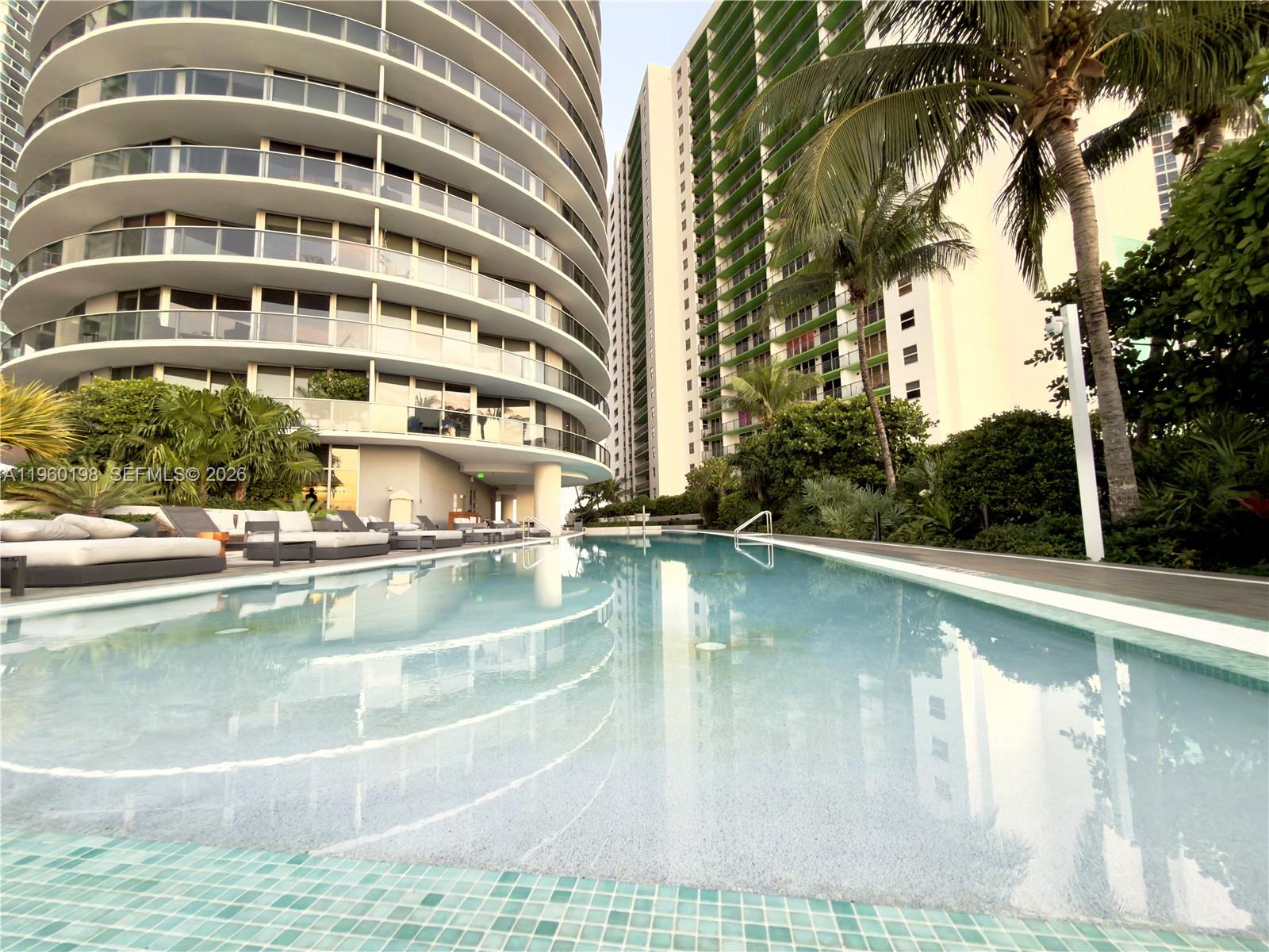 image Aria on the Bay44