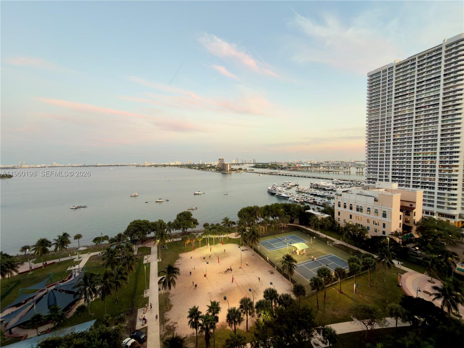 image Aria on the Bay47