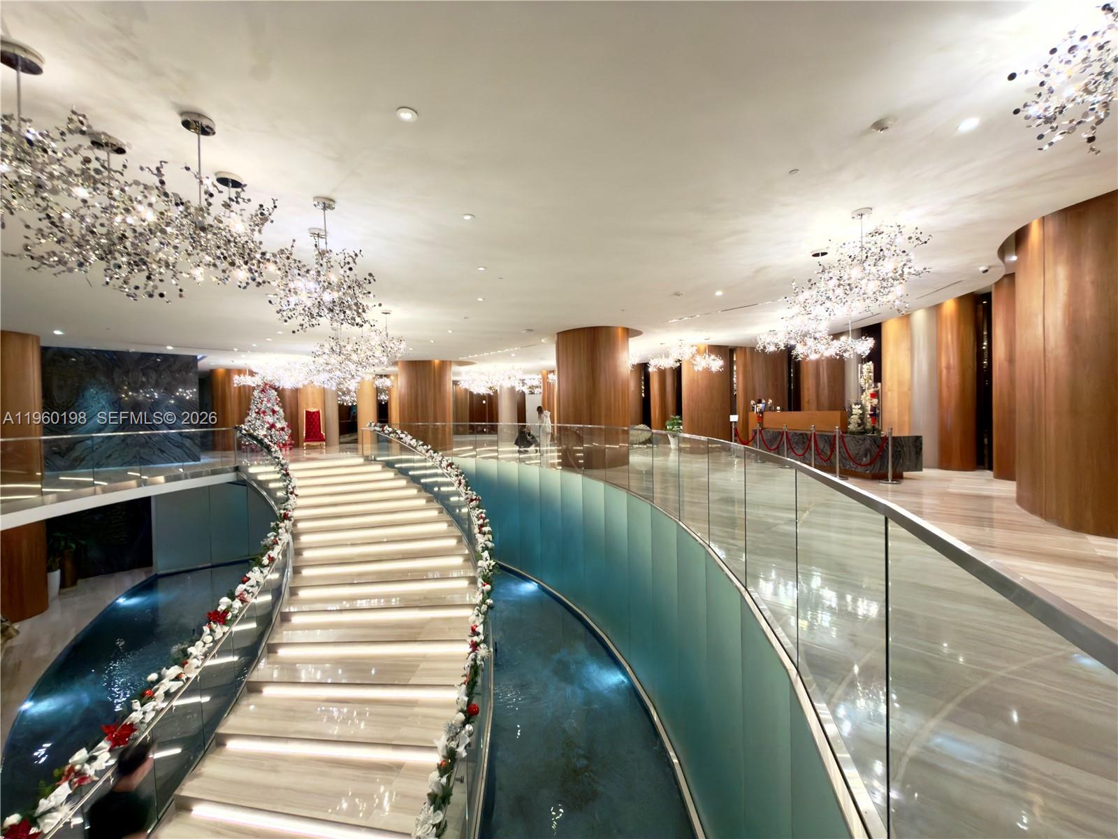 image Aria on the Bay51