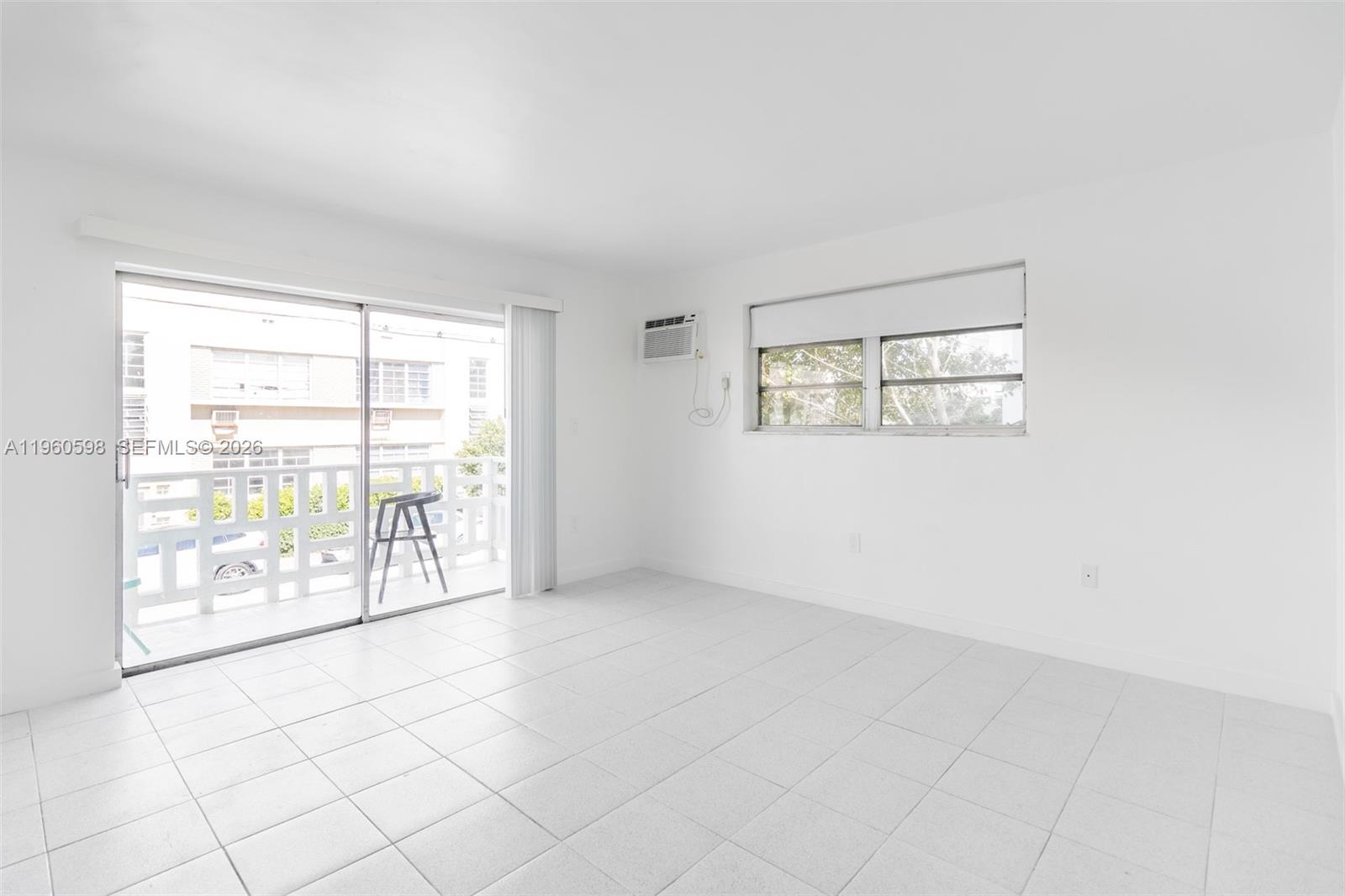 710 11th St #5 Miami Beach, FL 33139