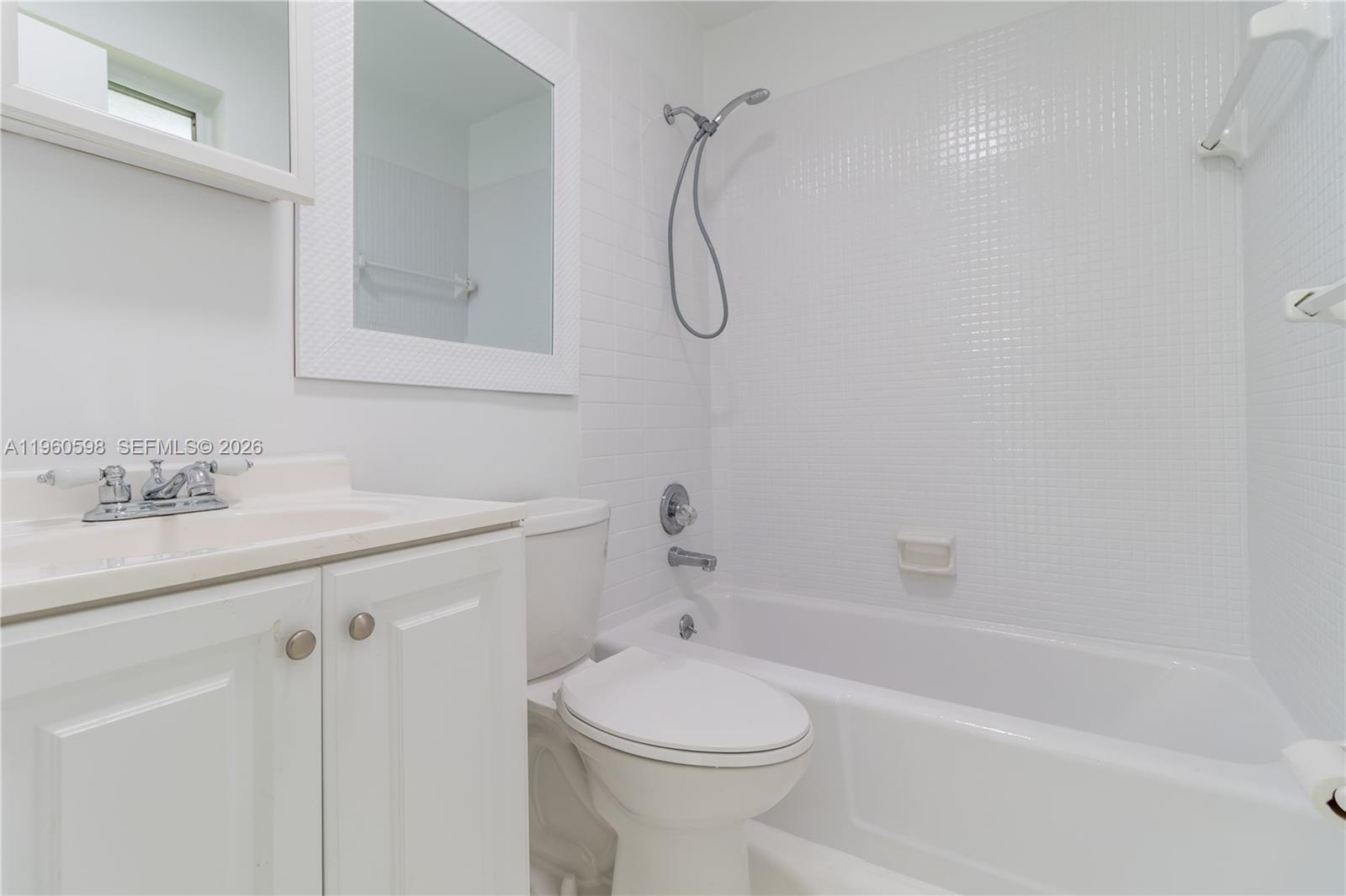 710 11th St #5 Miami Beach, FL 33139