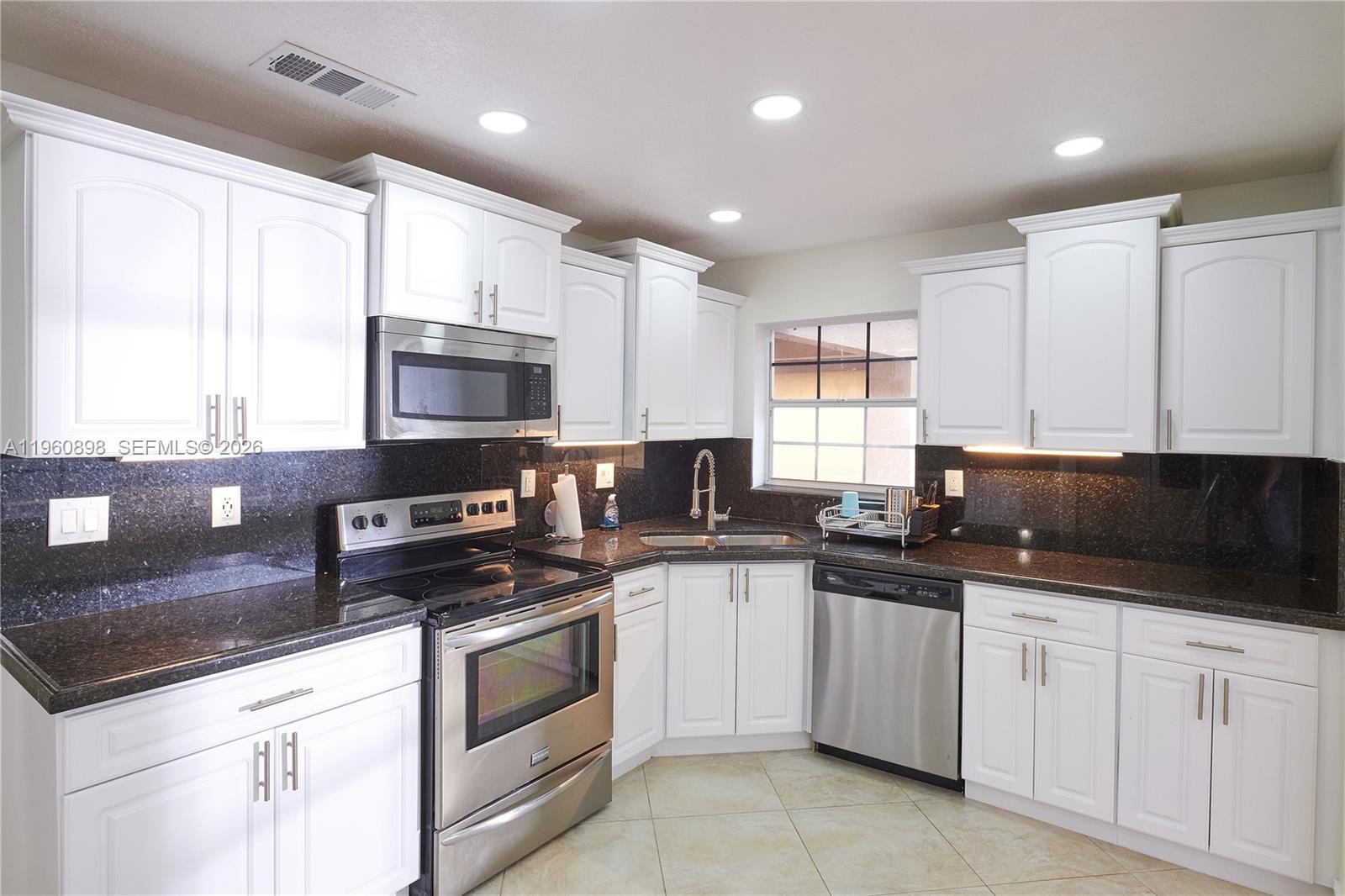 20030 NW 83rd Ct Hialeah, FL 33015