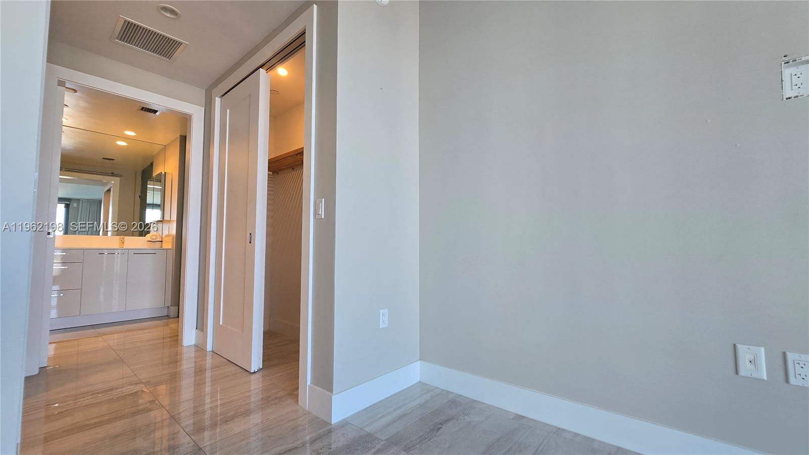 100 E Las Olas Blvd #2202 Fort Lauderdale, FL 33301