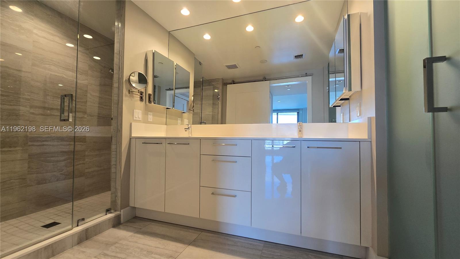 100 E Las Olas Blvd #2202 Fort Lauderdale, FL 33301