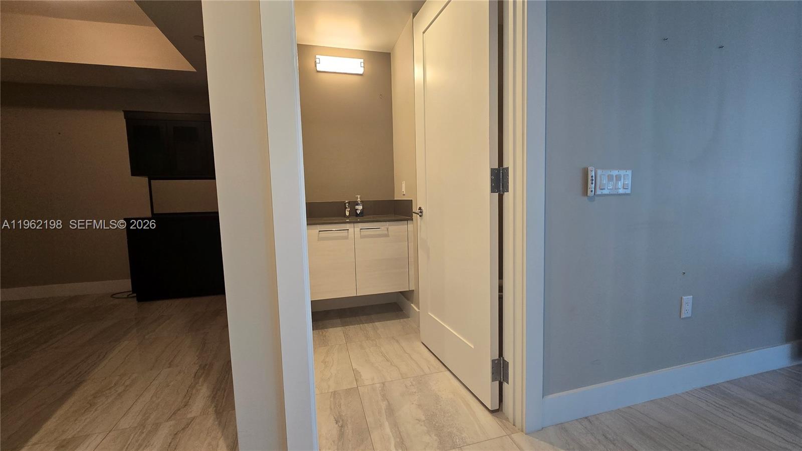 100 E Las Olas Blvd #2202 Fort Lauderdale, FL 33301