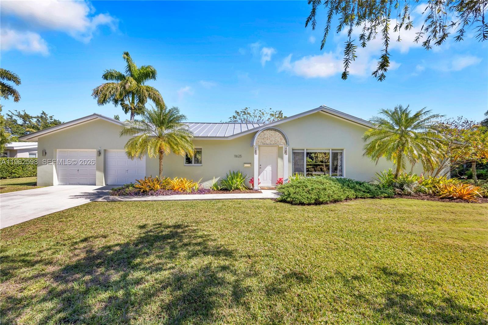 11625 SW 70th Ave Pinecrest, FL 33156
