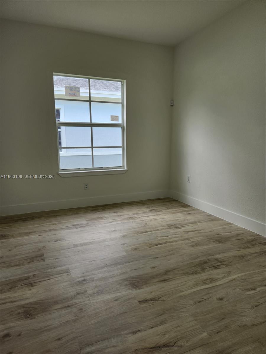 22065 Miami Ave Miami, FL 33170