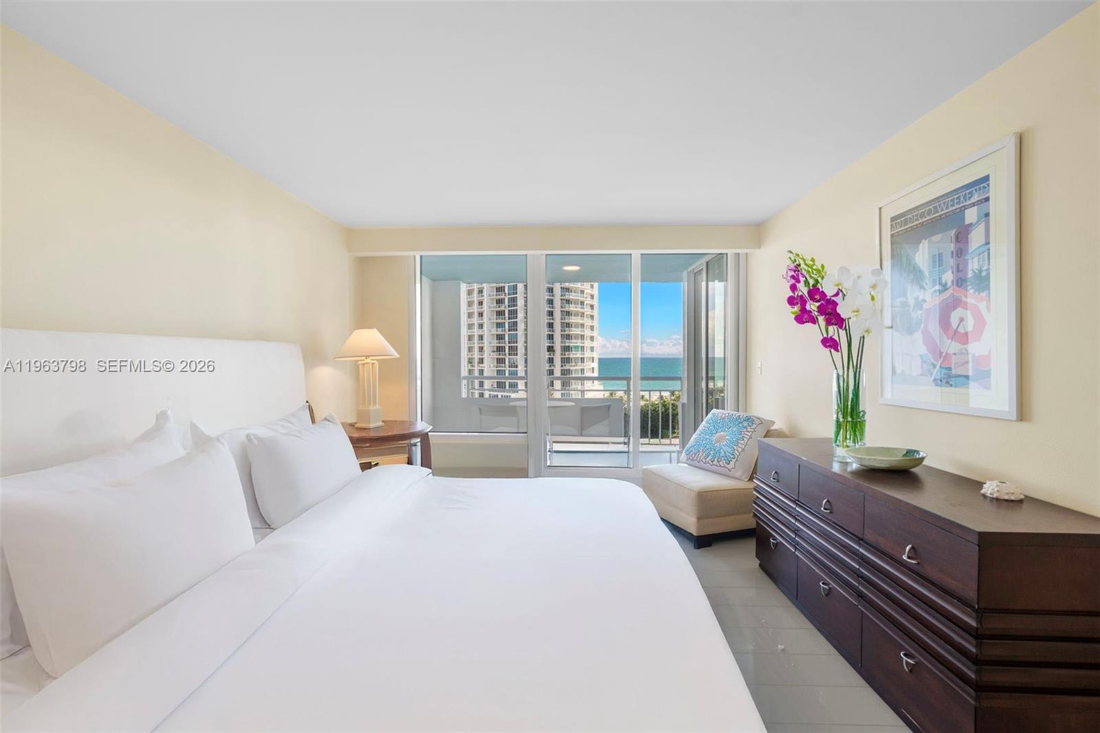 image South Pointe Towers11