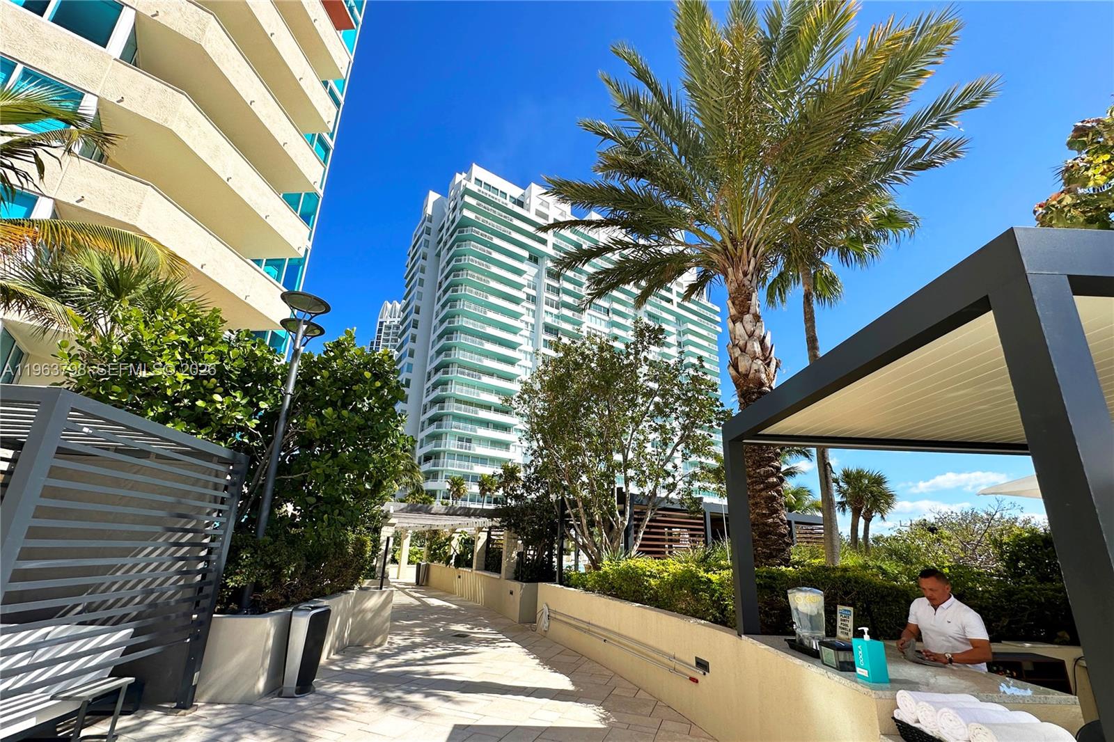 image South Pointe Towers26