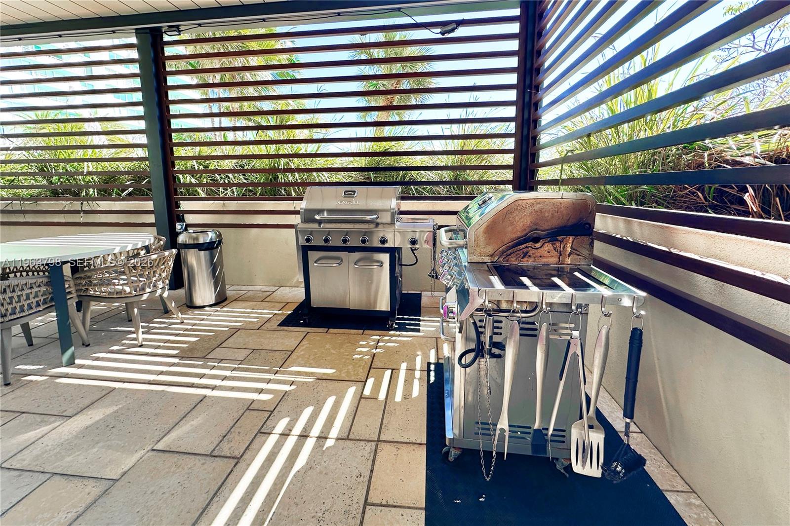 image South Pointe Towers37