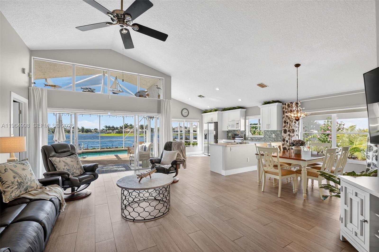 7599 Santee Ter Lake Worth, FL 33467