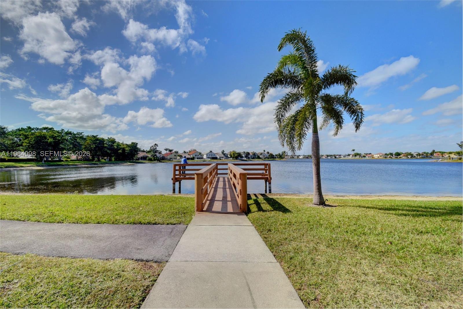 7599 Santee Ter Lake Worth, FL 33467