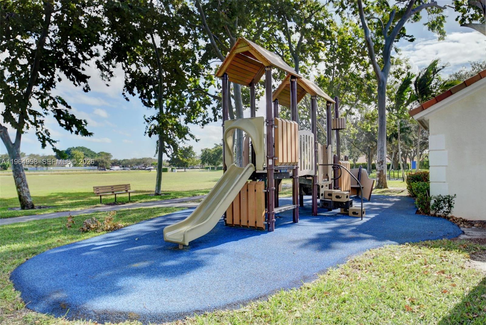 7599 Santee Ter Lake Worth, FL 33467