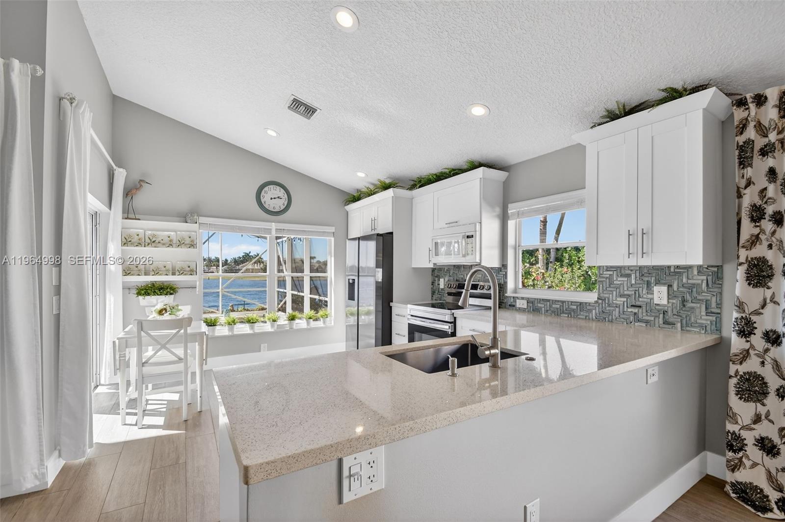 7599 Santee Ter Lake Worth, FL 33467